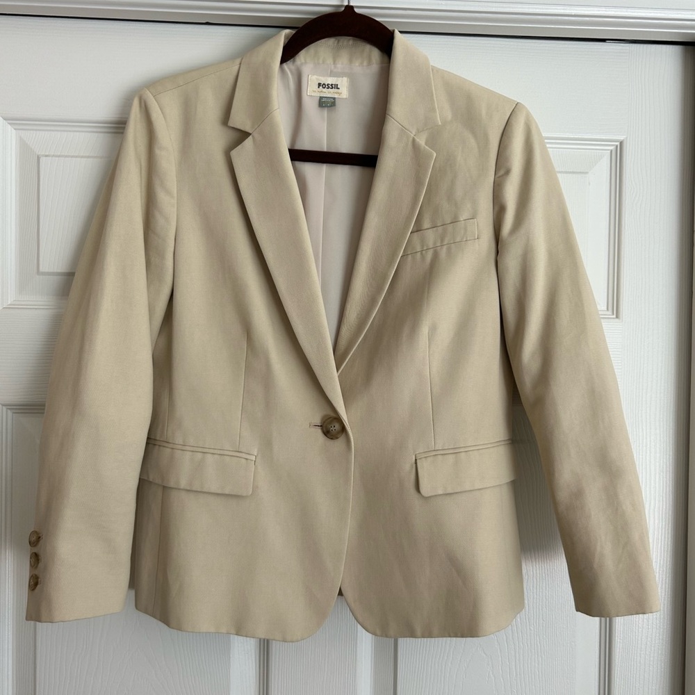Fossil blazer.